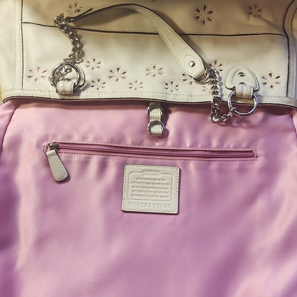 Coach Poppy Daisy Eyelet Leather Chain Tote Bag Ivory & Pink | Style #22438 GUC - Picture 17 of 17
